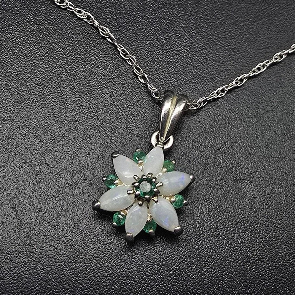 Sterling Silver Opal Emerald Flower Necklace Pendant 925 Thailand